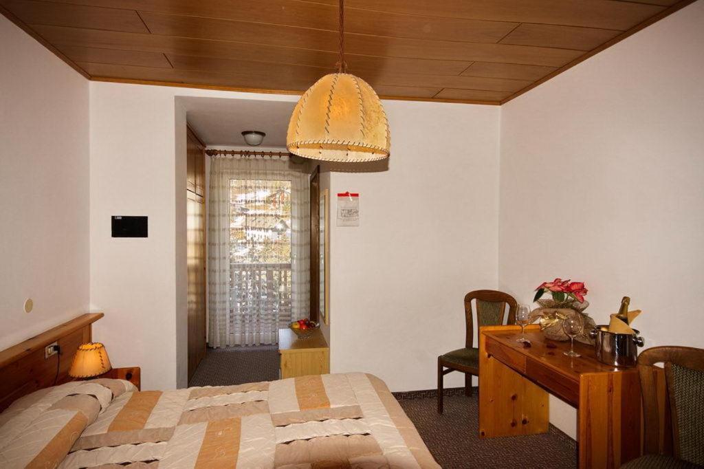 Hotel Vallechiara Moena Pokoj fotografie